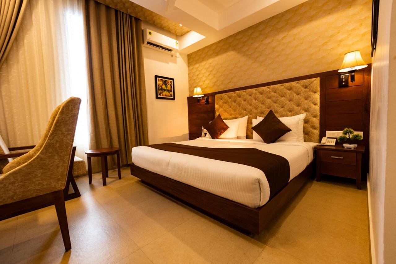 Dev Residency Hotell Thiruvananthapuram Eksteriør bilde