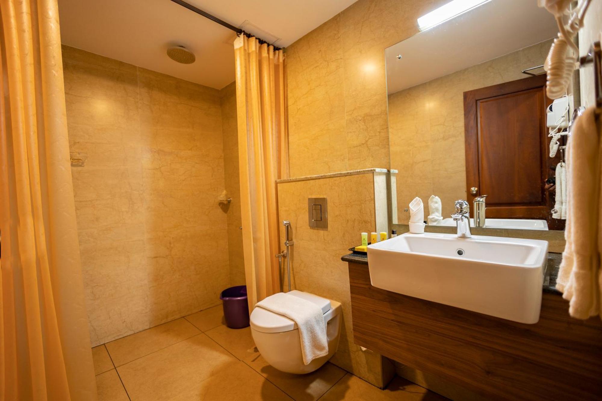 Dev Residency Hotell Thiruvananthapuram Eksteriør bilde