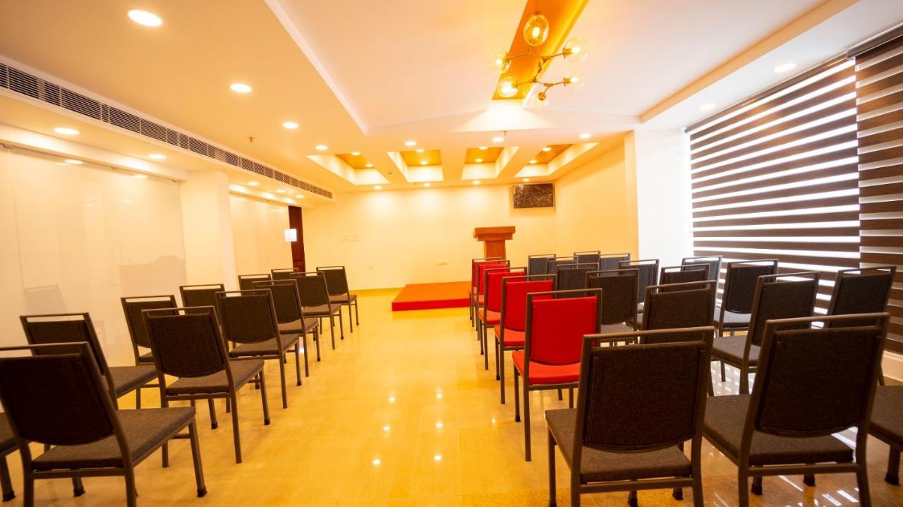 Dev Residency Hotell Thiruvananthapuram Eksteriør bilde